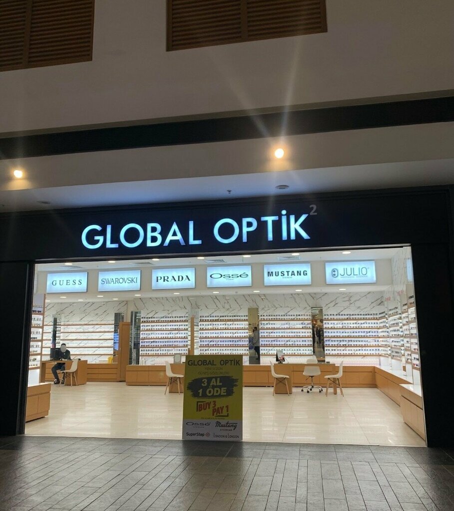 Opticial store Global Optics, Istanbul, photo