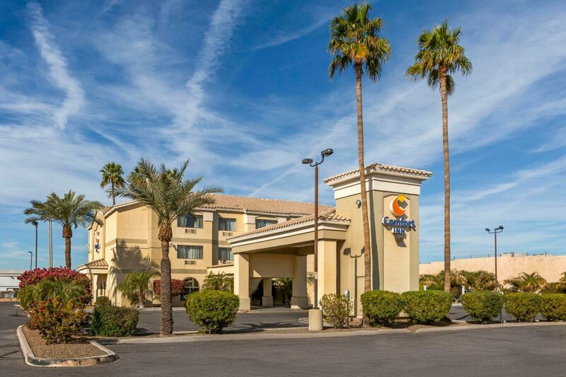 Гостиница Comfort Inn West в Финиксе