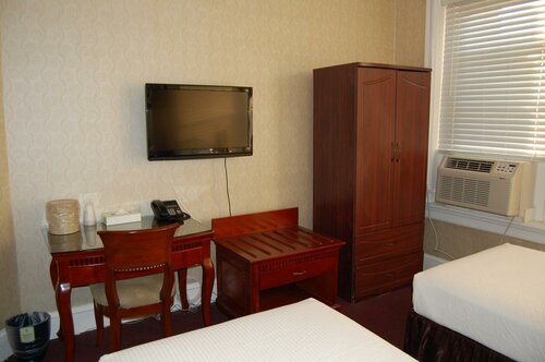 Гостиница The Baron Hotel в Арлингтоне