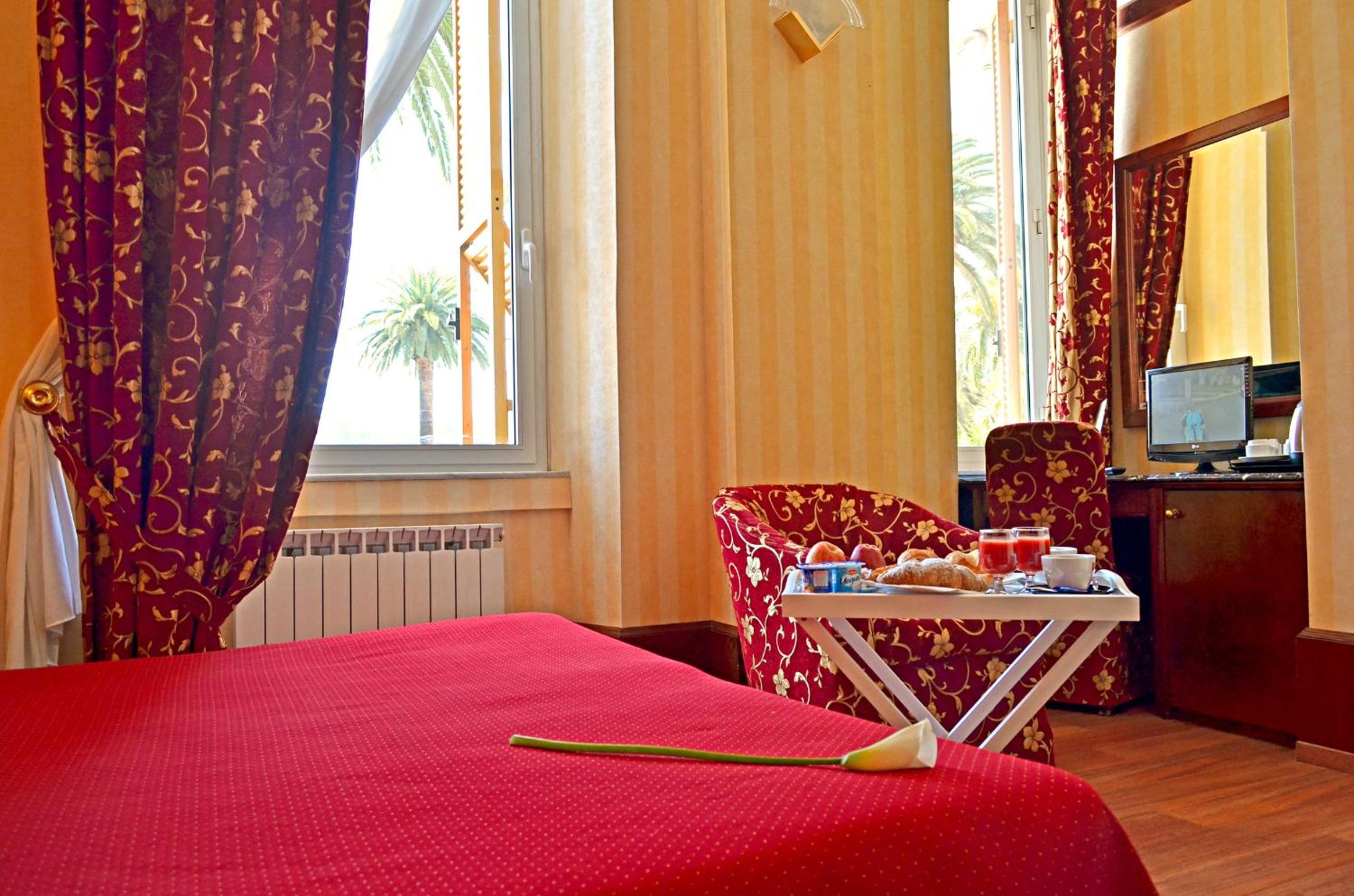 Фото Hotel Mirò