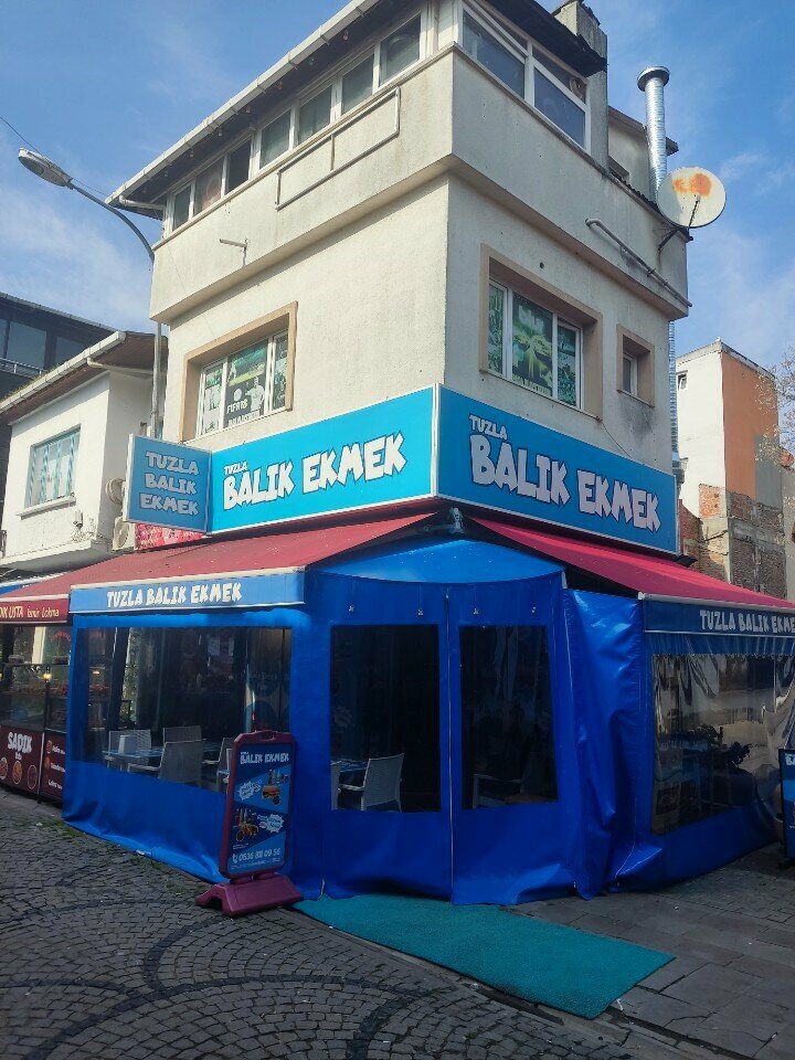 Fish and seafood Tuzla Fish Bread, Istanbul, photo