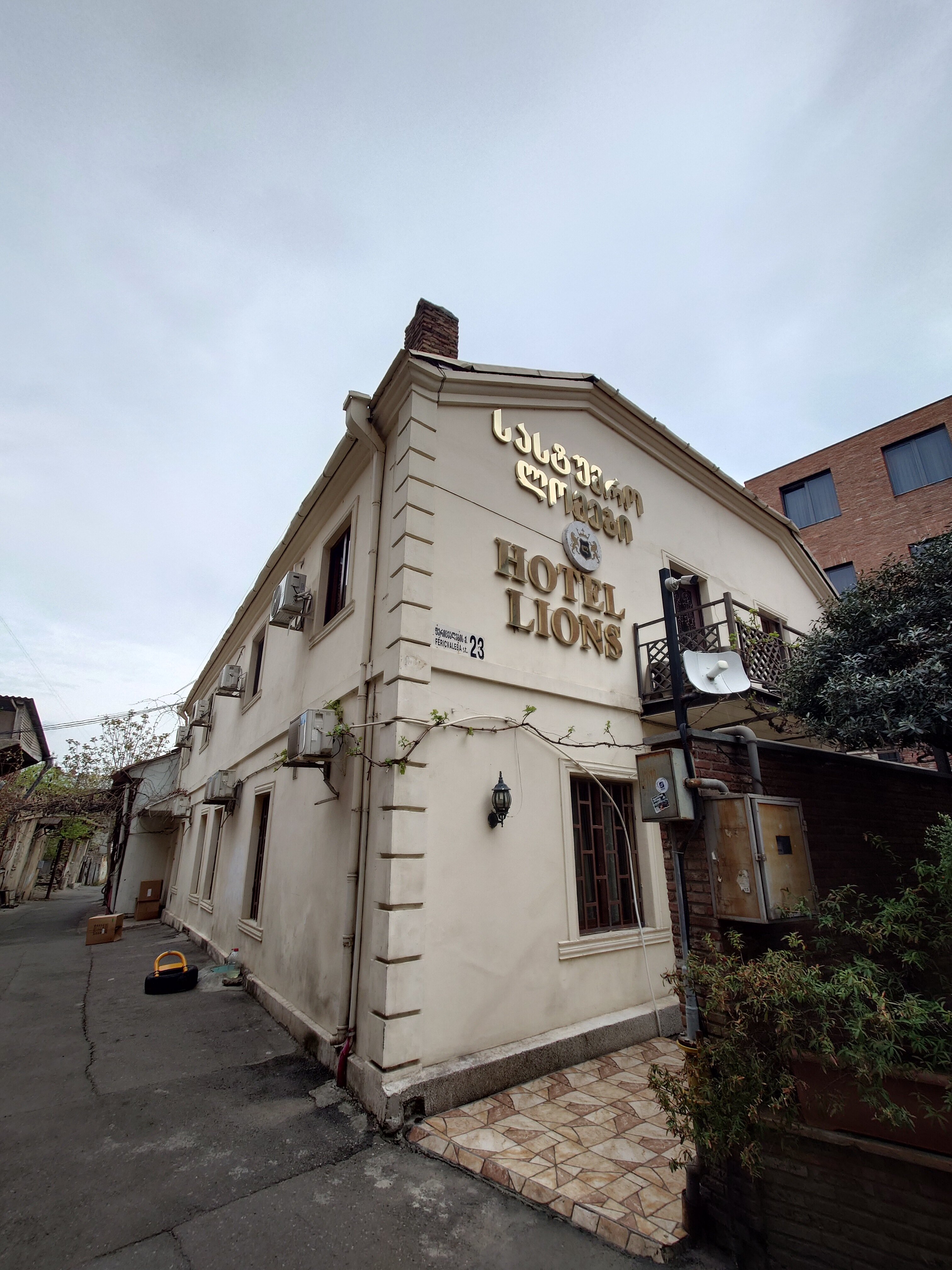 Фото отеля 1