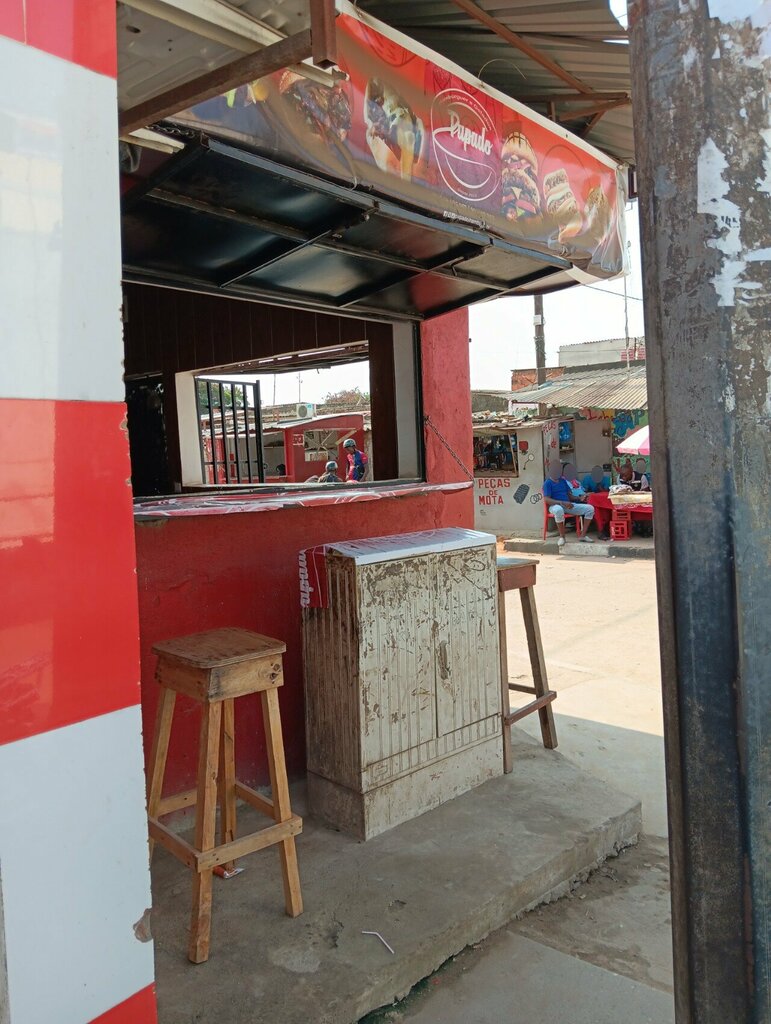Cafe Pupado, Loanda, photo