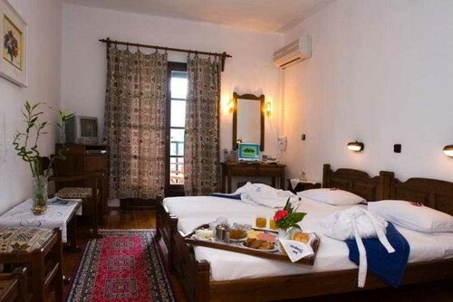 Гостиница Hotel Dionyssos