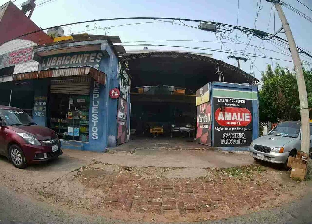 Car service, auto repair Carrefur Workshop, Santa Cruz de la Sierra, photo