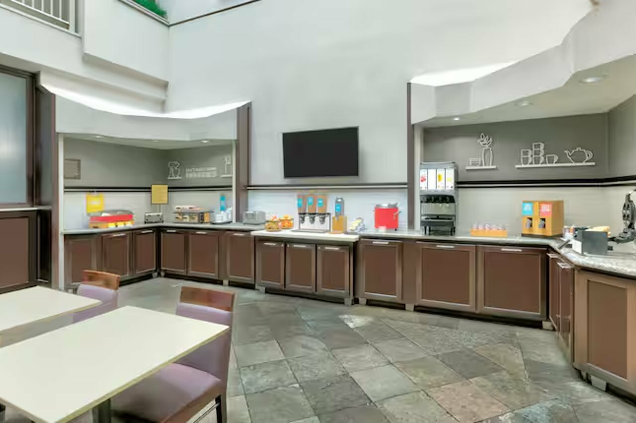 Фото Hampton Inn Santa Cruz