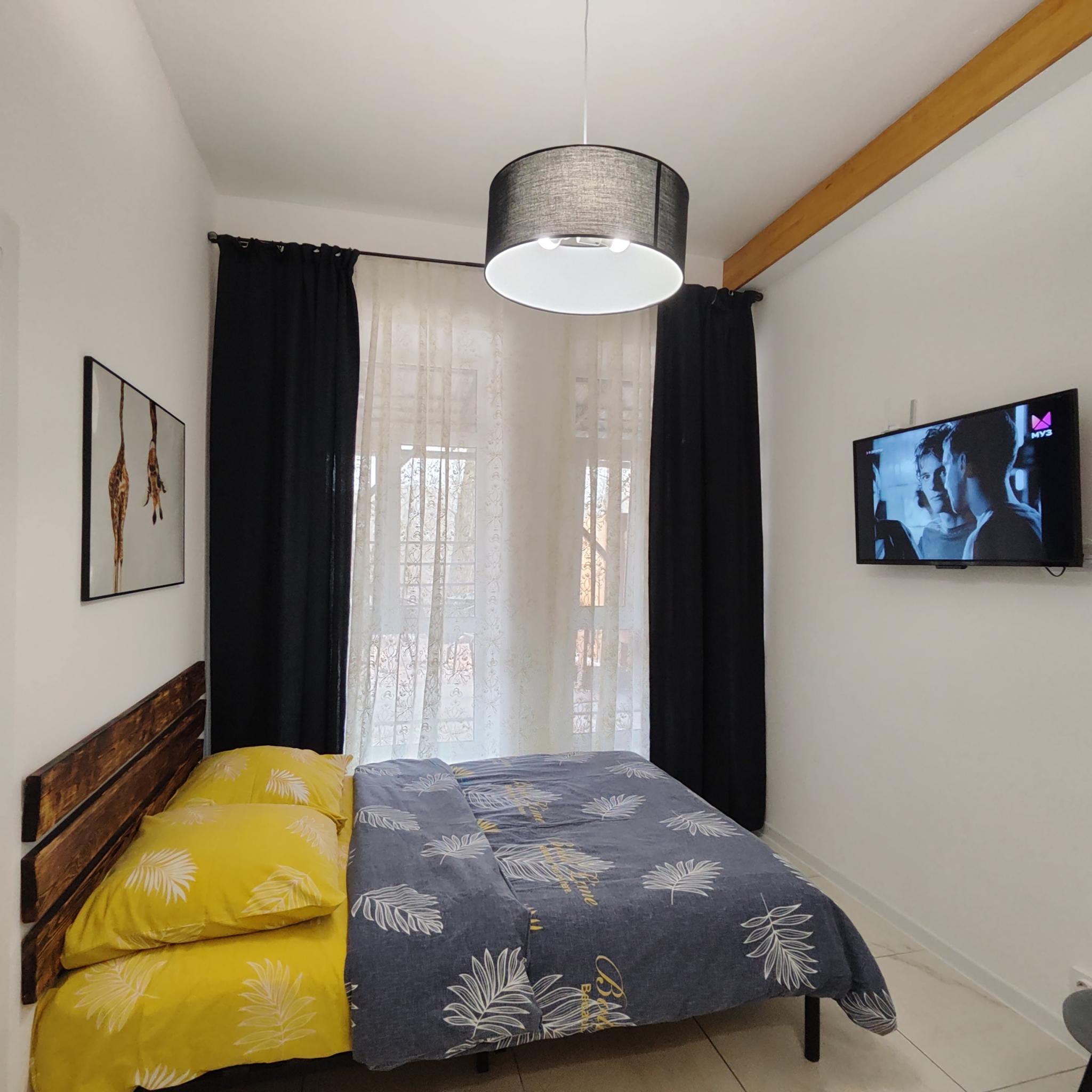 Фото Белоснежный дом в историческом центре