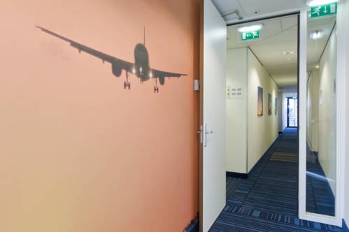 Фото Holiday Inn Express Amsterdam - Schiphol, an Ihg Hotel