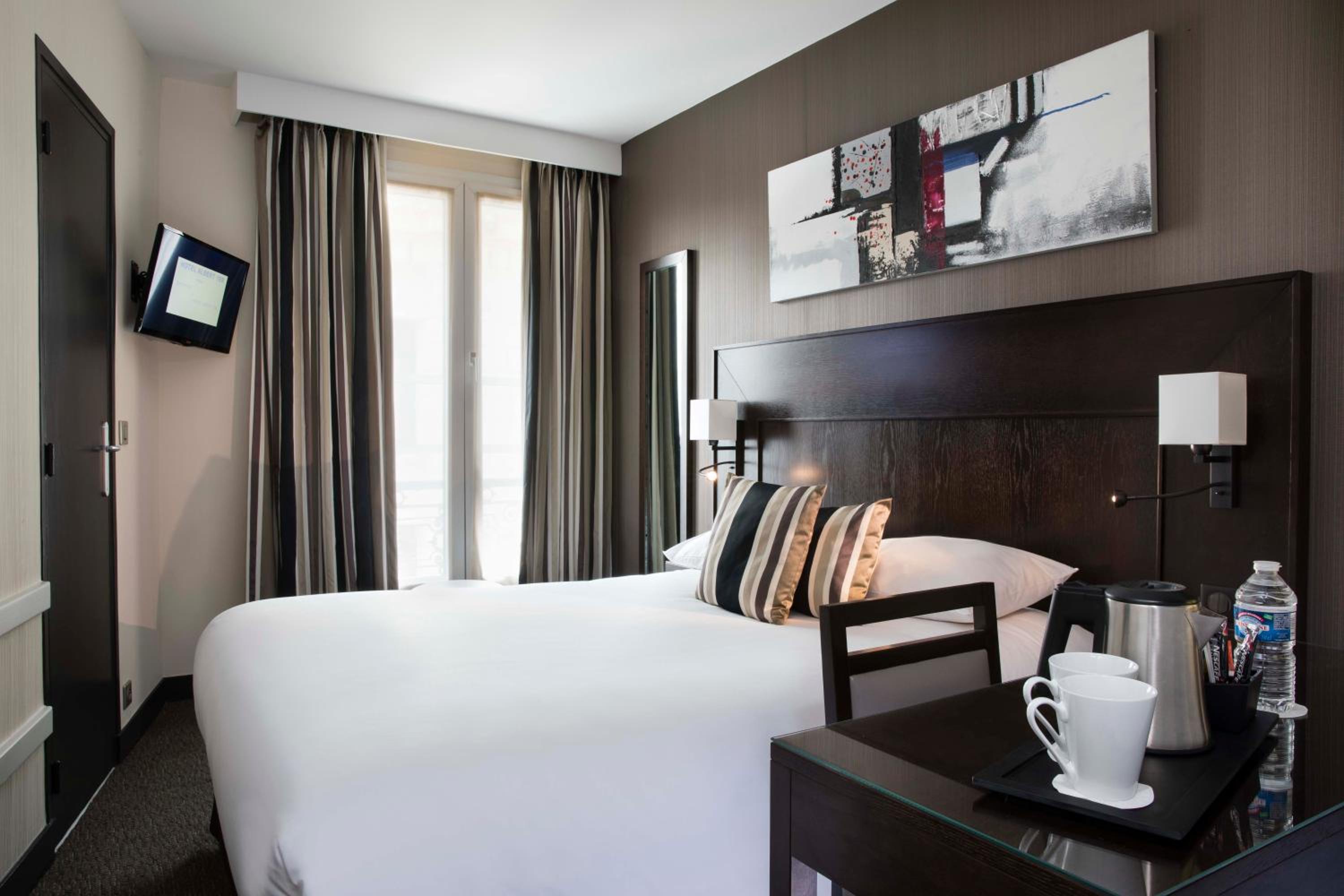 Фото Hotel Albert 1er Paris Lafayette