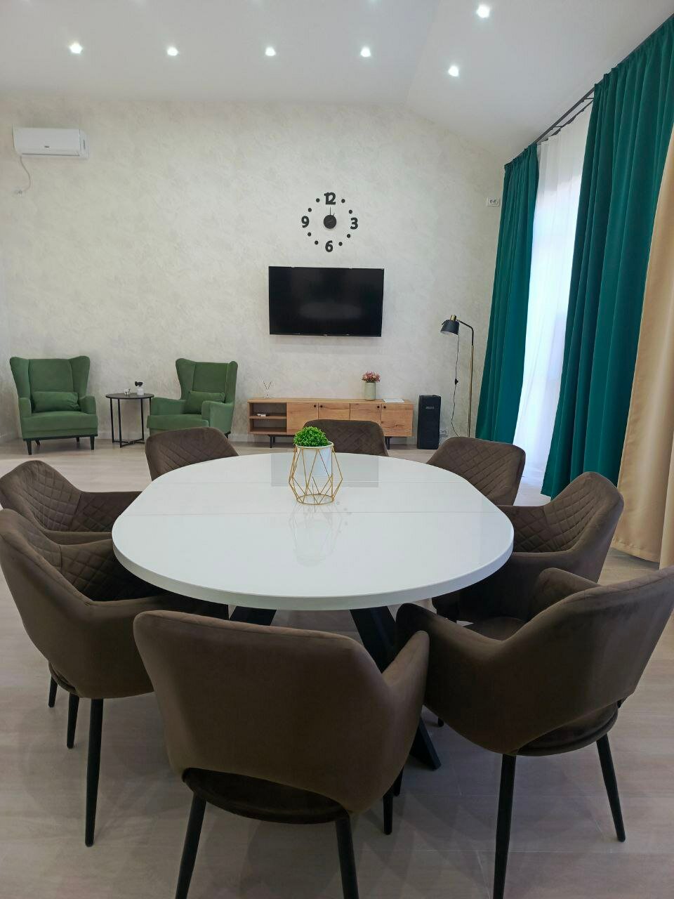 Фото Шервуд