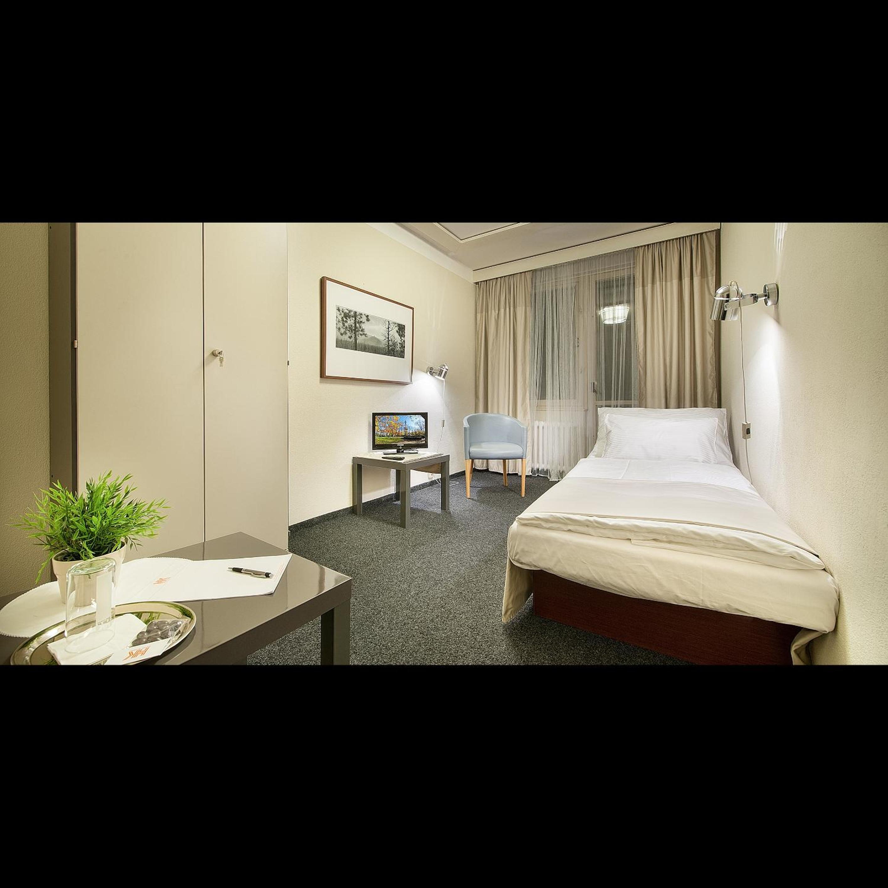 Фото Hotel Kladno