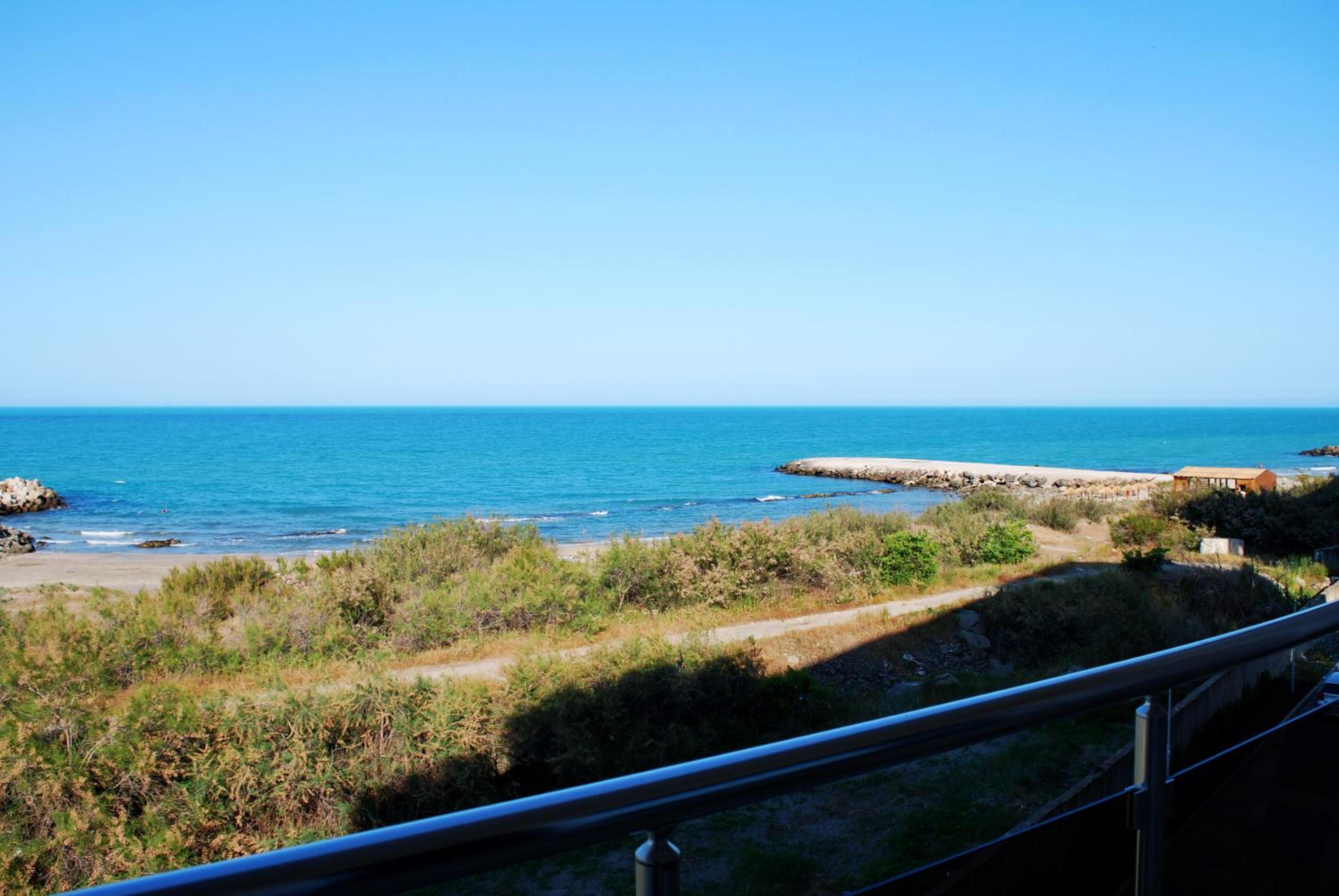 Фото Dune Beach Boutique Hotel