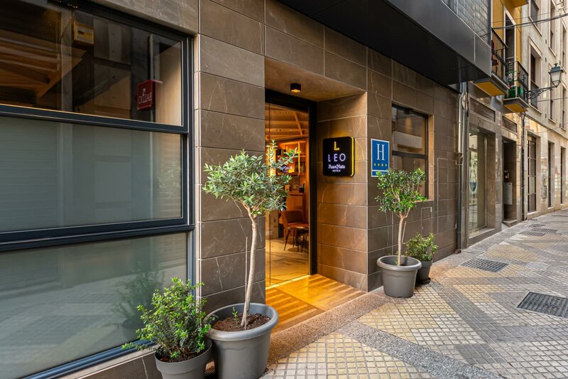 Гостиница Room Mate Leo Hotel в Гранаде