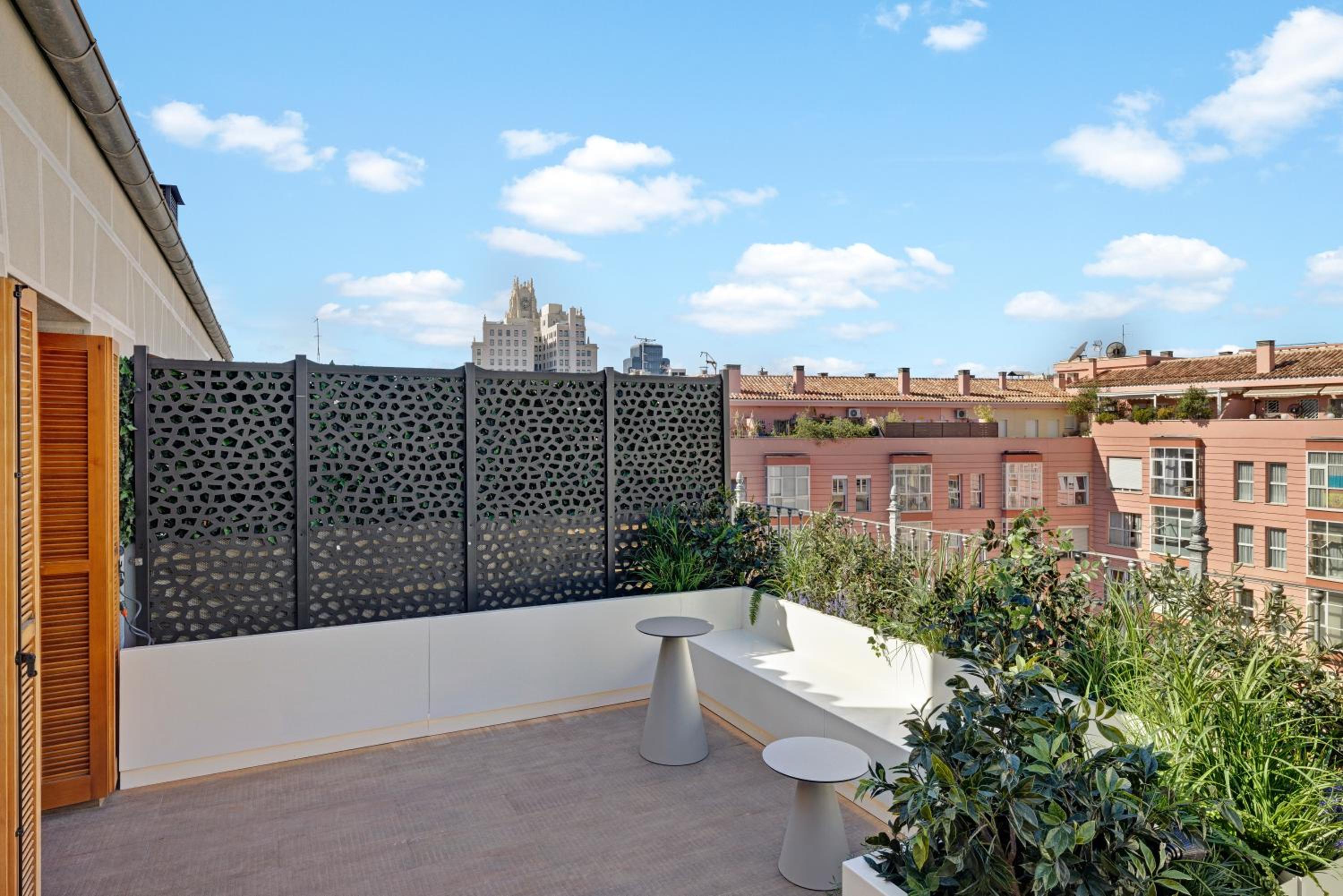 Фото B&b Apartamentos Madrid Centro Fuencarral 46