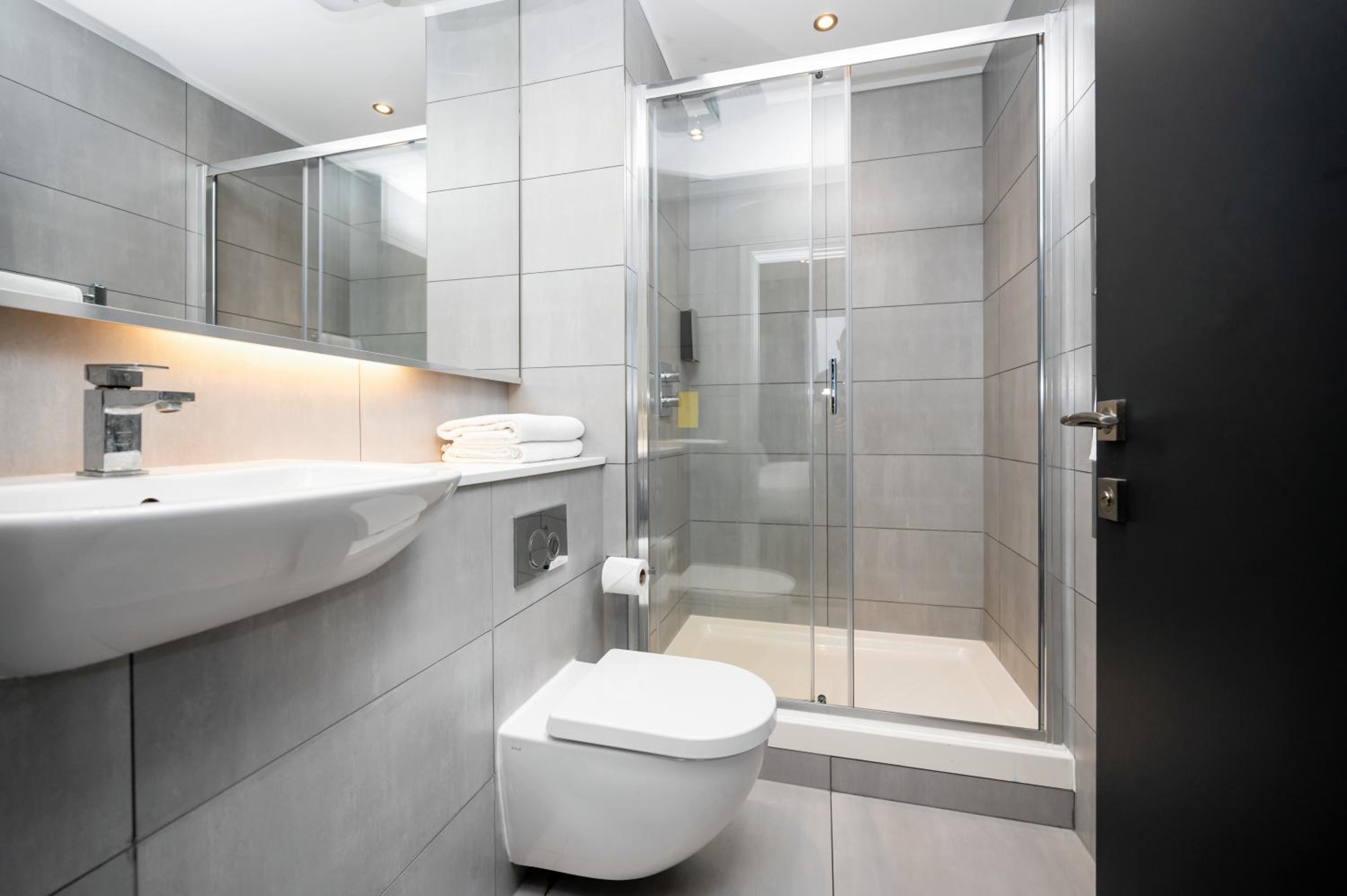 Фото Staycity Aparthotels London Greenwich High Road