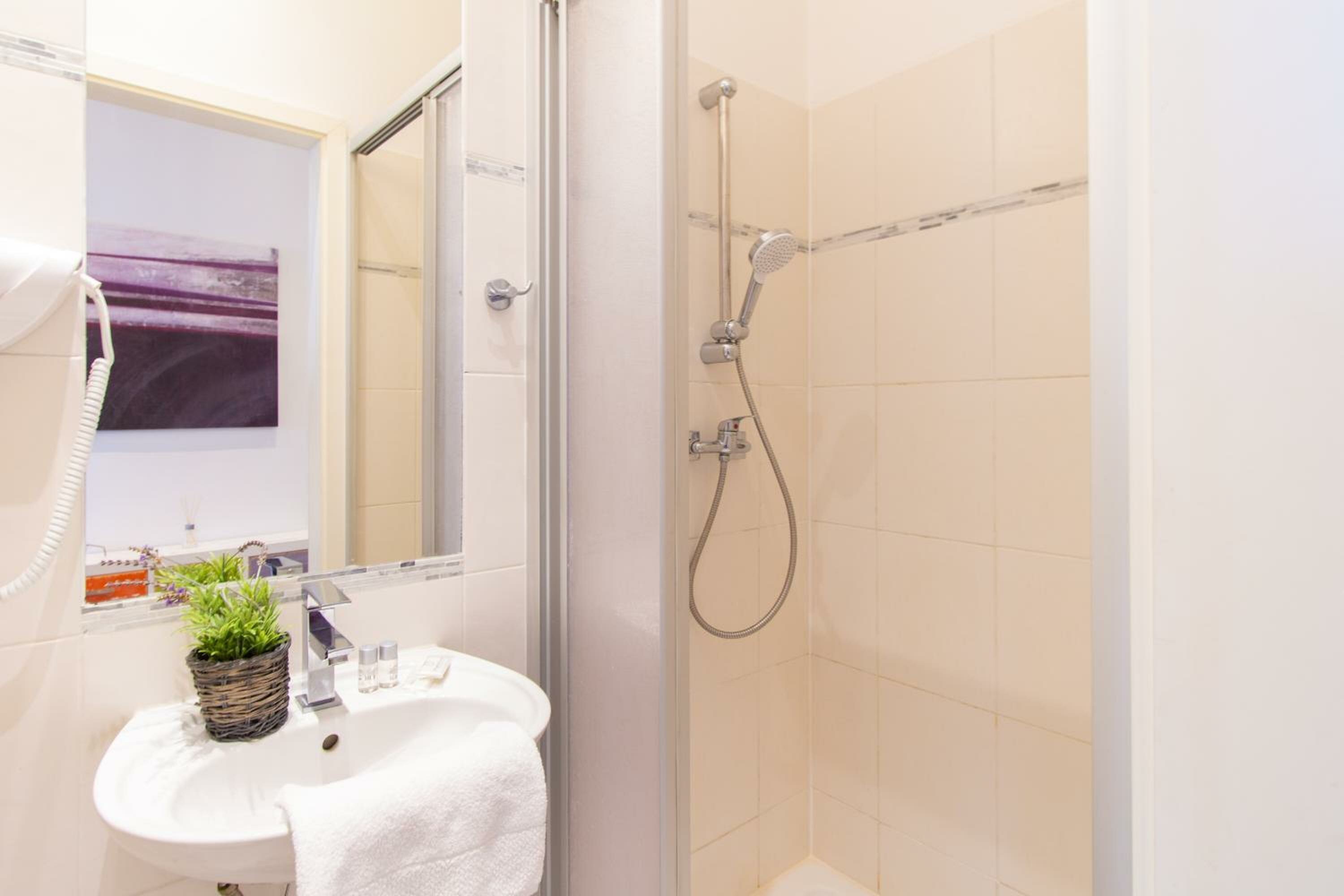 Фото Vienna Star Apartments Troststrasse