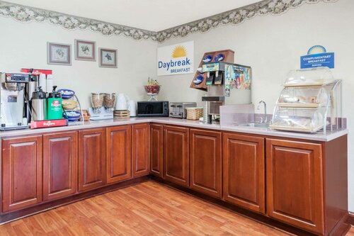 Гостиница Days Inn by Wyndham Dyersburg