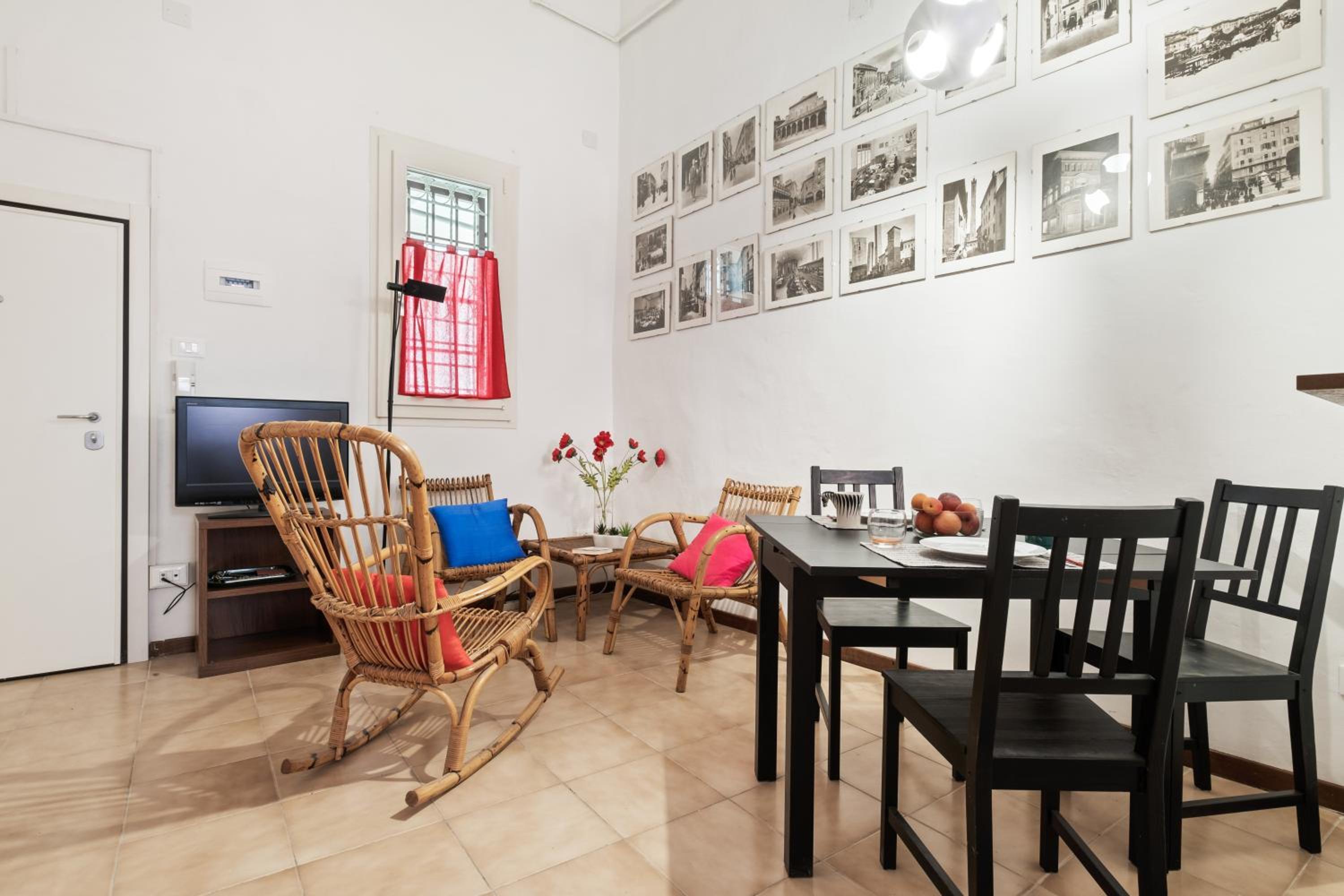 Фото Sognando tra i tetti bolognesi Apartment