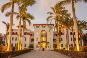 Гостиница Helnan Palace Hotel