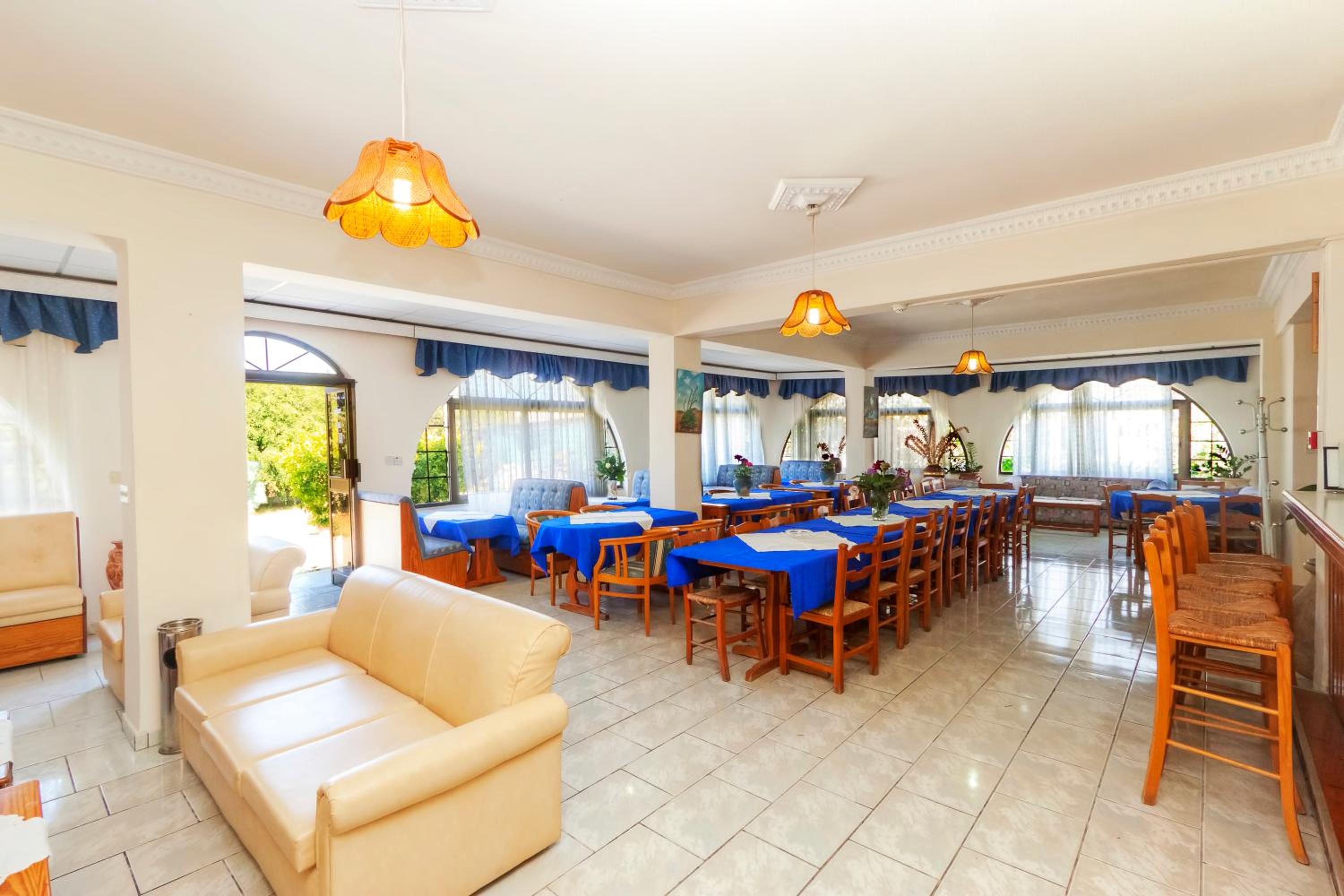 Фото Follow The Sun