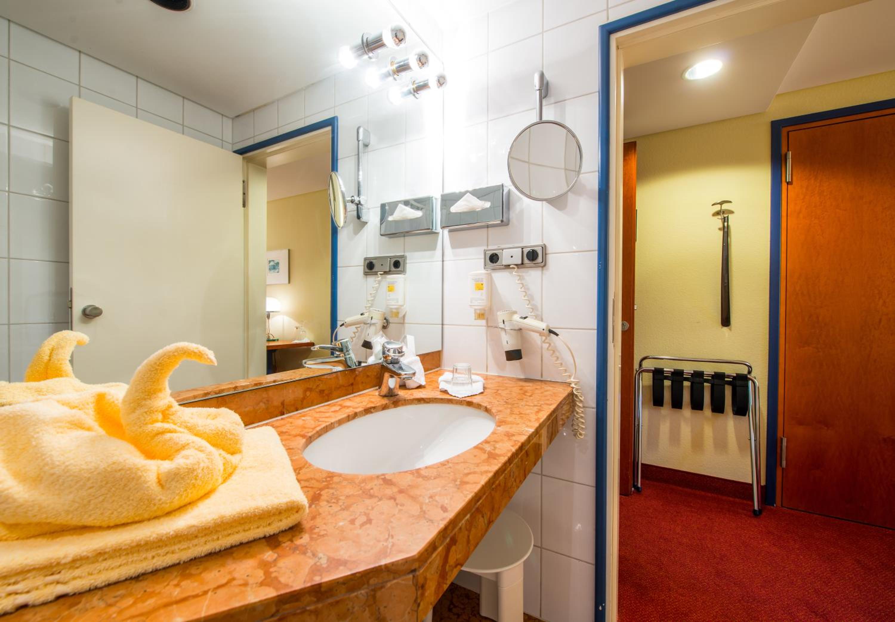 Фото Hotel Zum Ritter