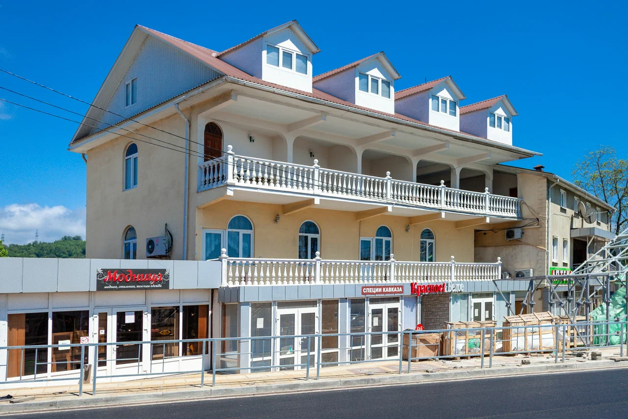 Фото отеля 1