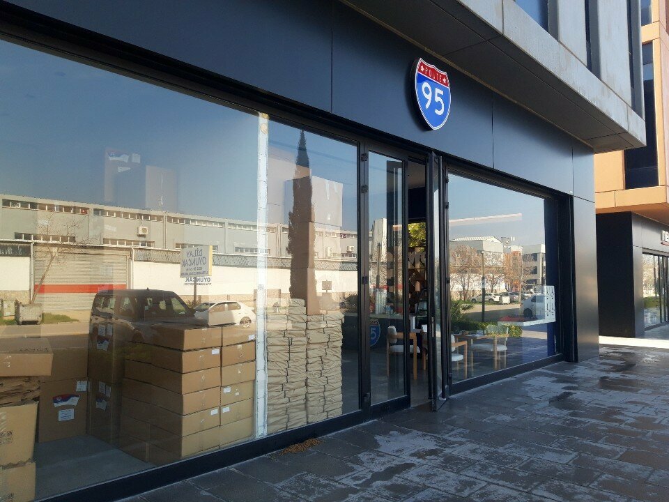 Coffee store Route 95, Izmir, photo