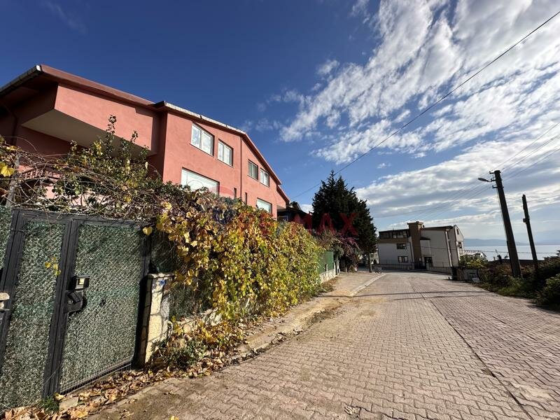 Art workshop Ebru Sanes, Istanbul, photo