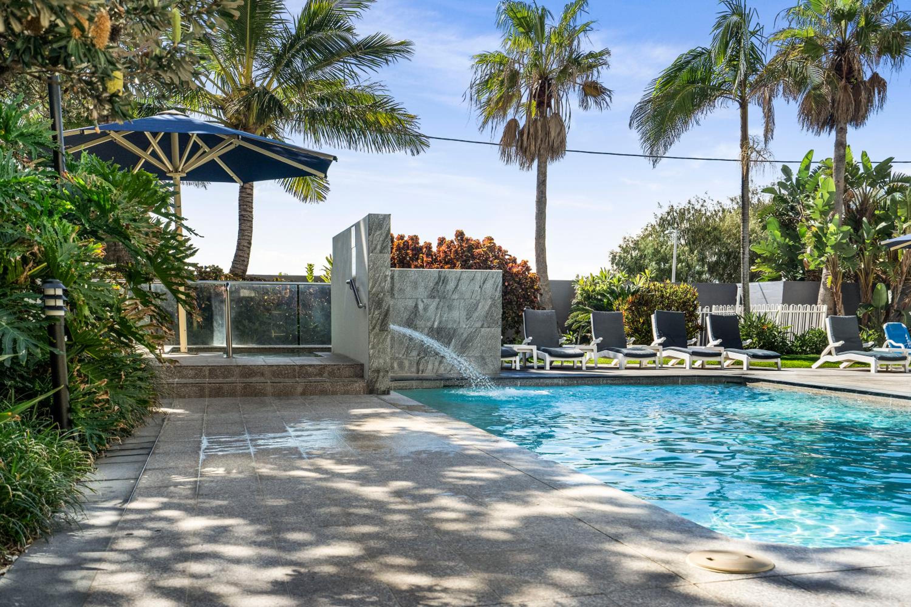 Фото Boulevard Towers