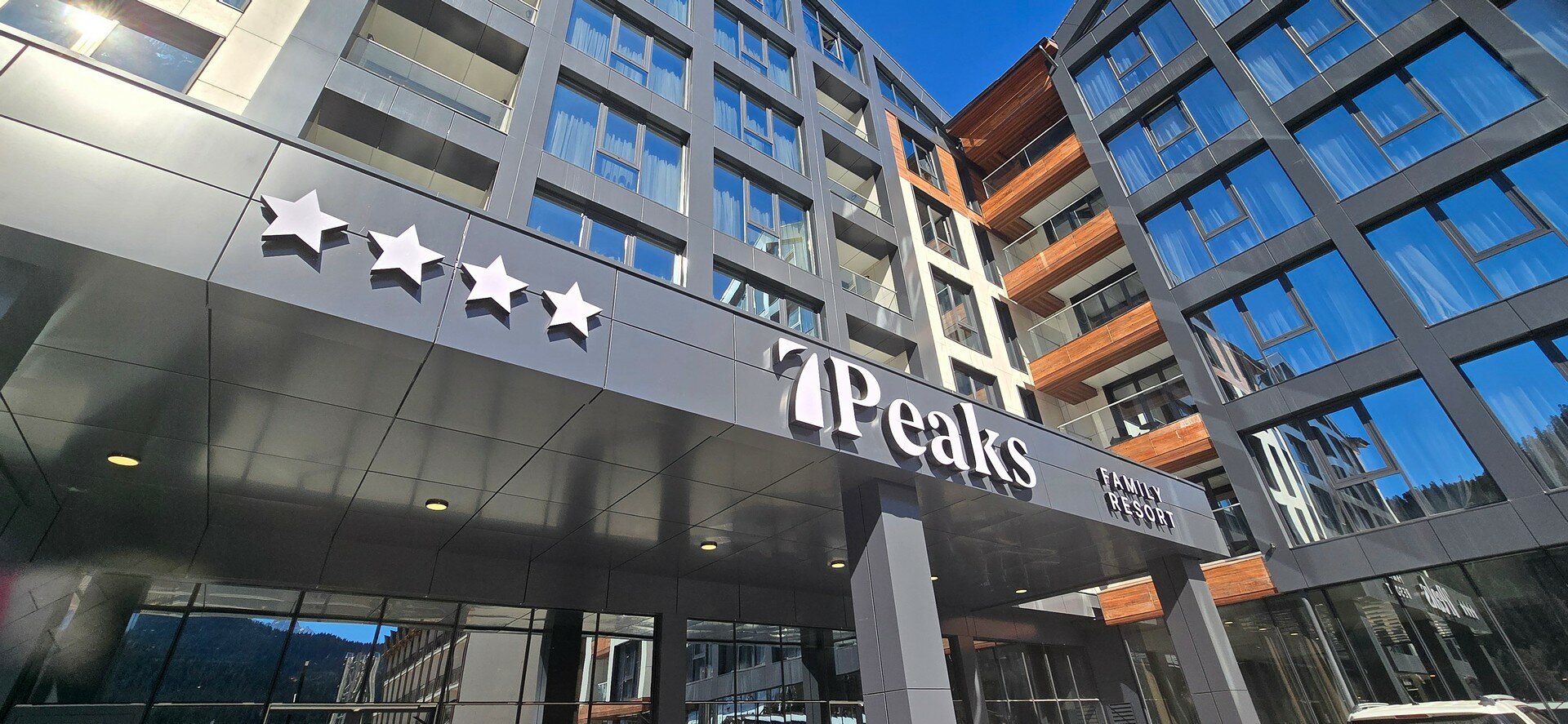 Фото 7Peaks Family Resort