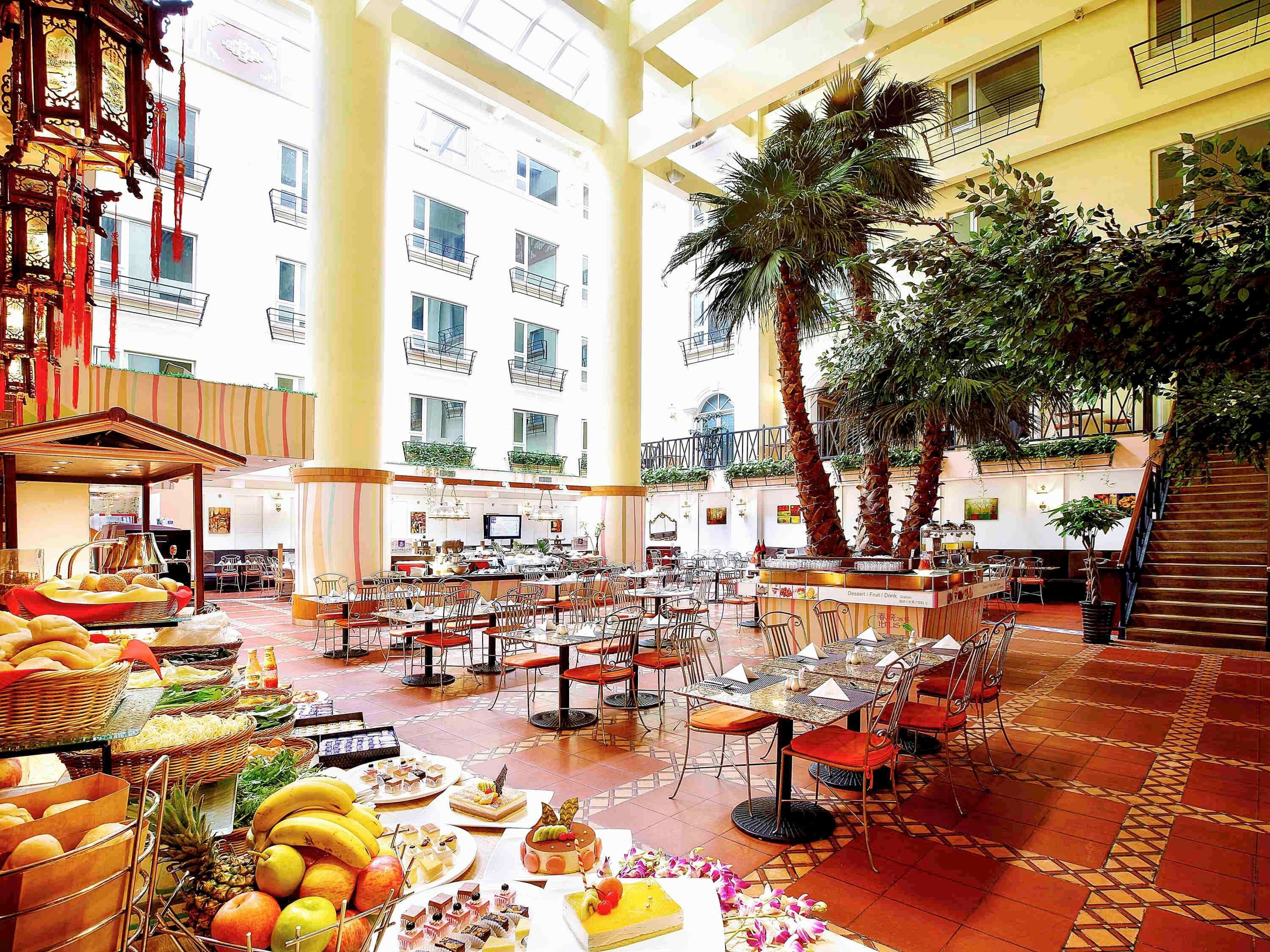 Фото Beijing Xinqiao Hotel