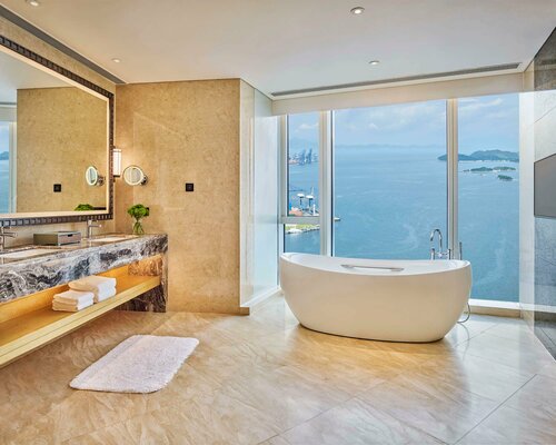 Гостиница Hyatt Regency Shenzhen Yantian