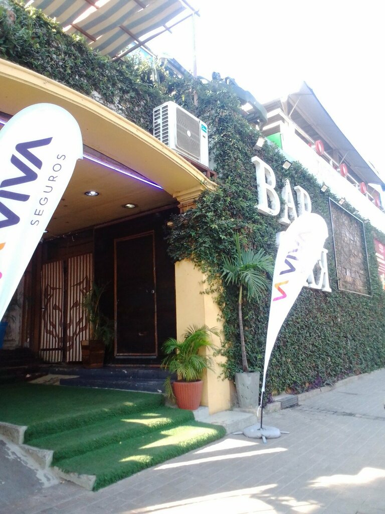 Bar, pub Bar Bar, Loanda, photo