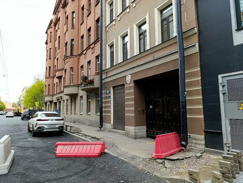 Апартаменты Boutique Apartments Krasnogo Kursanta 10 в Санкт-Петербурге