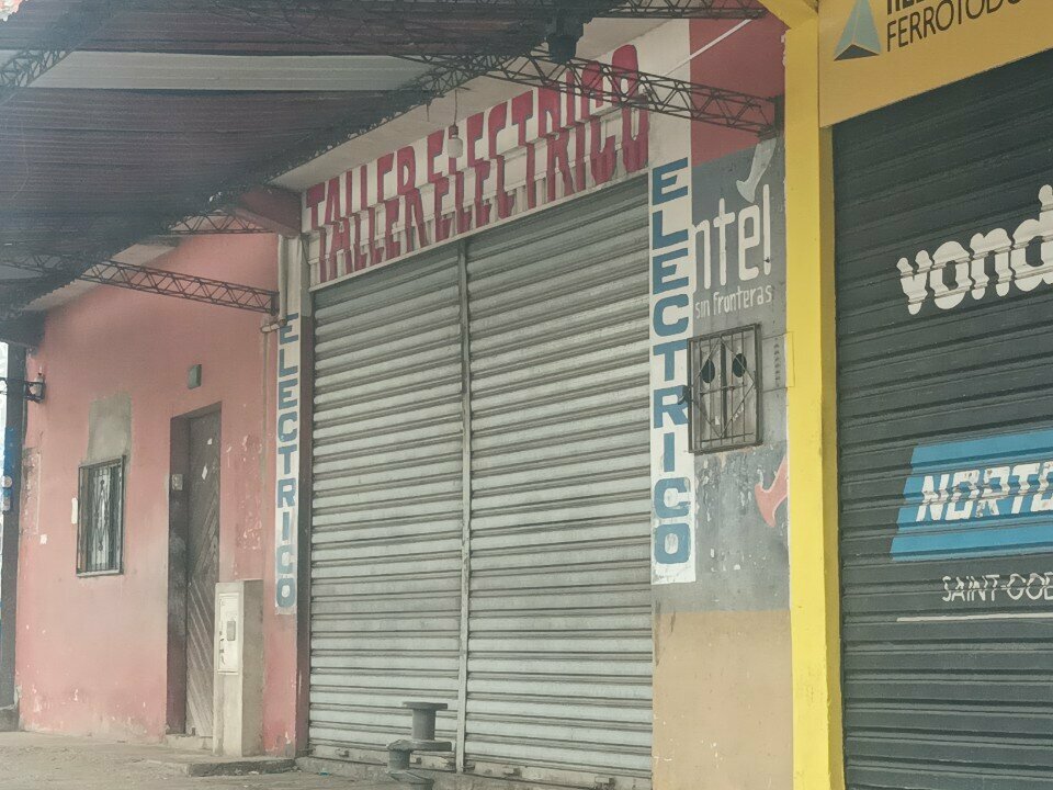 Electronic goods store Taller eléctrico, Santa Cruz de la Sierra, photo