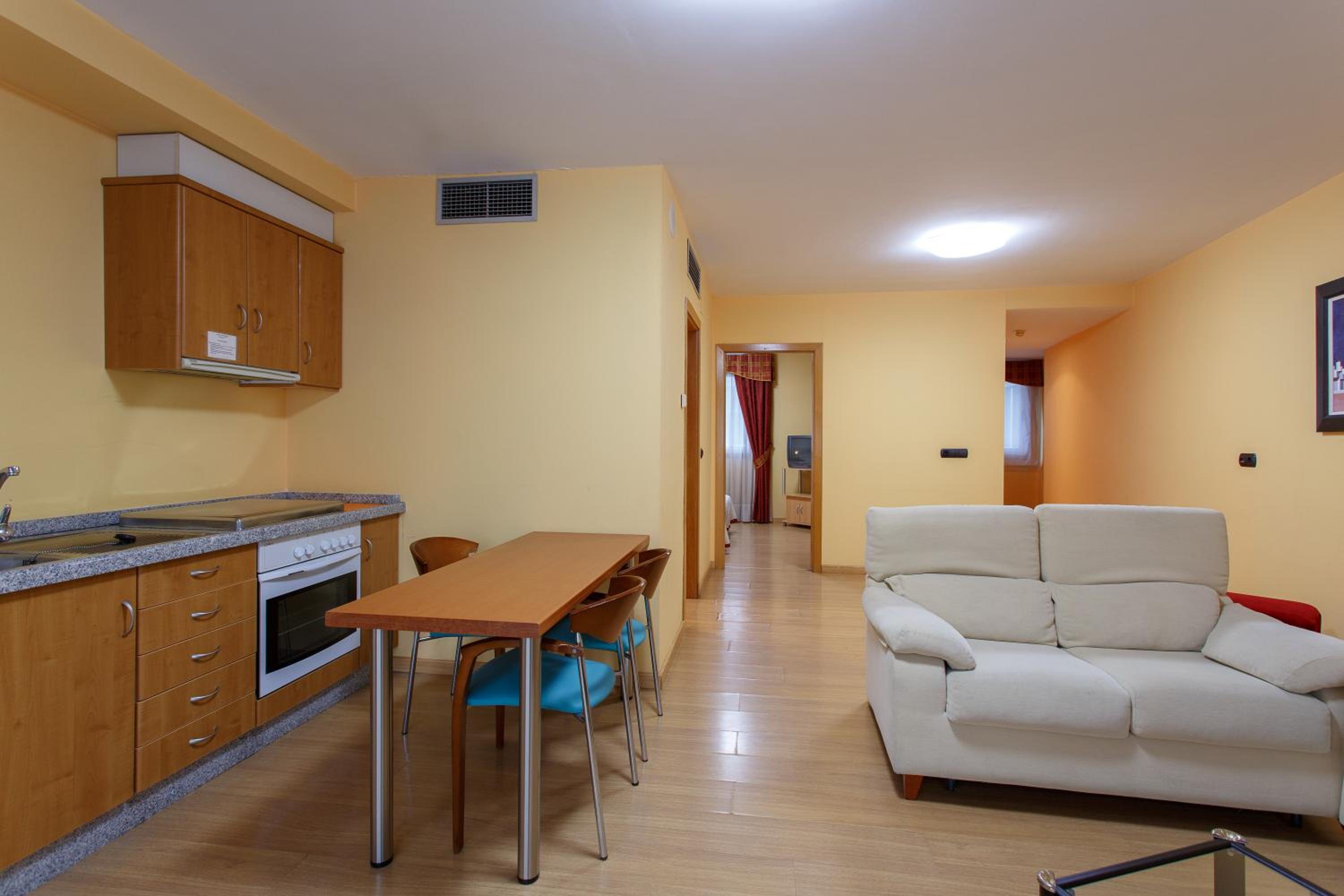 Фото Hotel Pontiñas