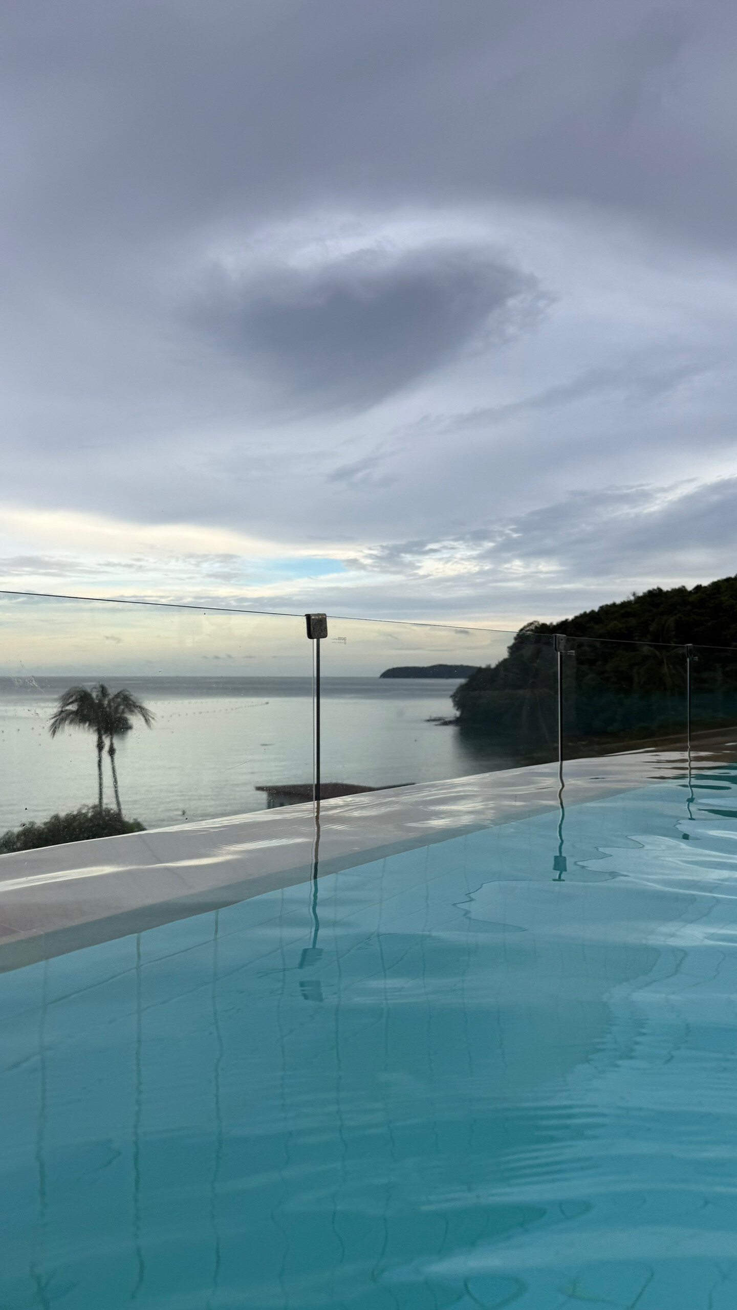 Фото Bandara Beach Resort Phuket