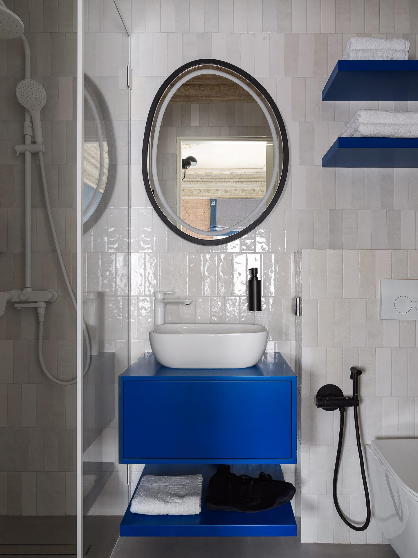 Фото Twelve Reasons