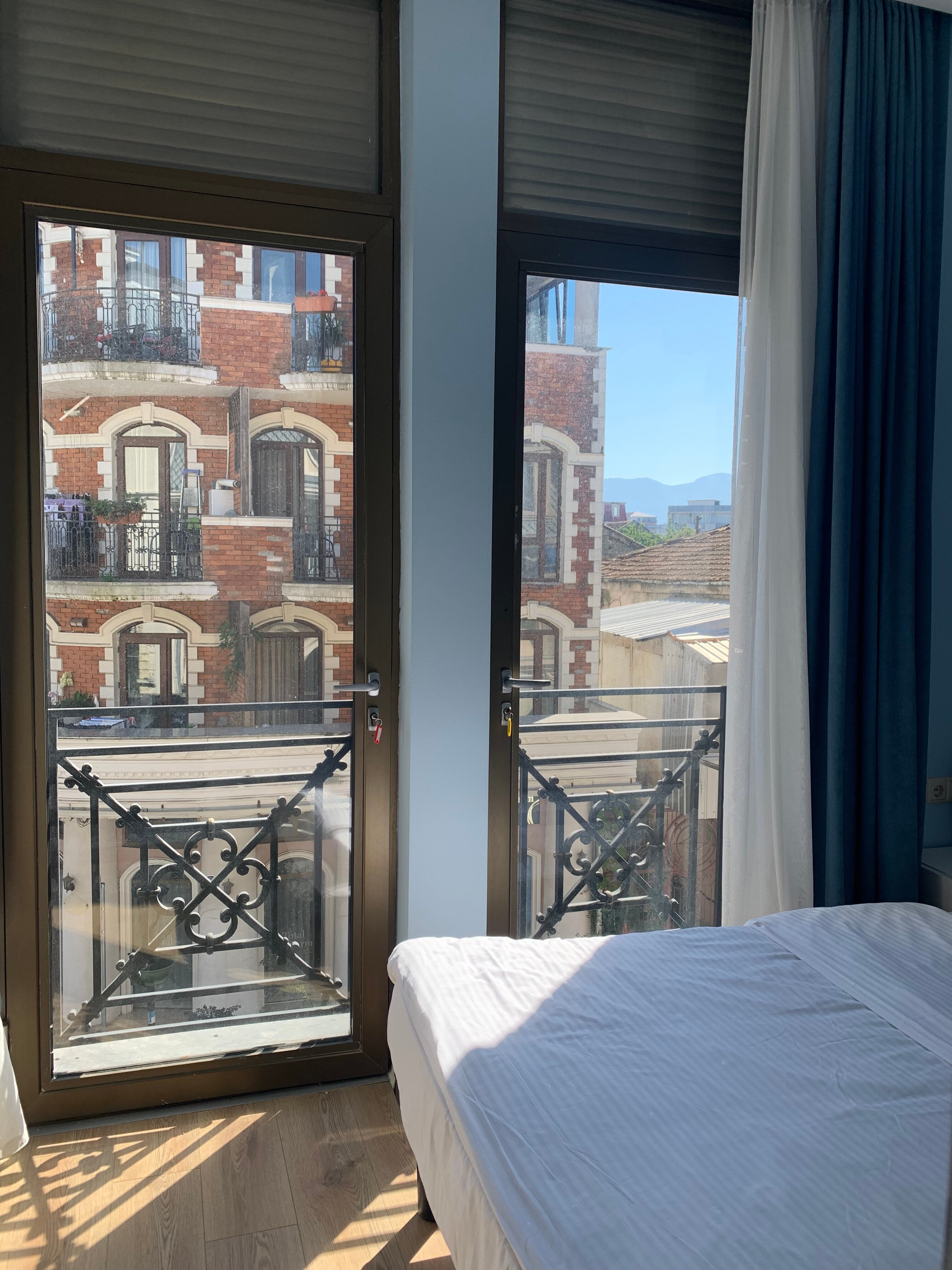 Фото Piazza Four Colours