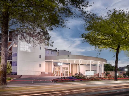 Фото Arawa Park Hotel