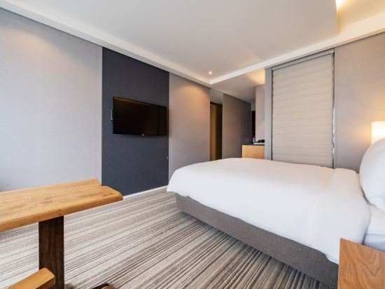 Фото Hotel Adela