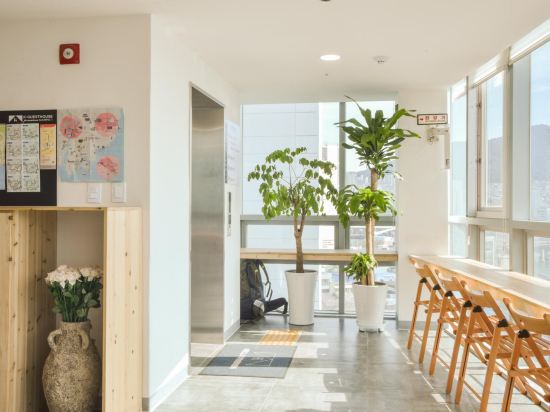 Фото K-Guesthouse Premium Nampo 1