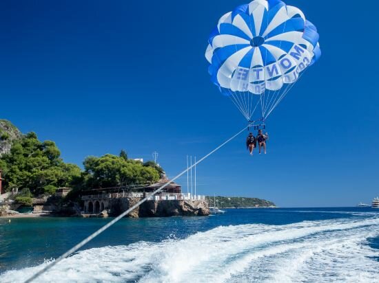 Фото Monte Carlo Bay Hotel & Resort