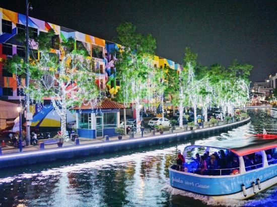 Фото 906 Riverside Hotel