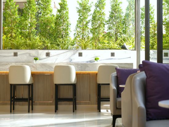 Фото Centre Point Sukhumvit 10