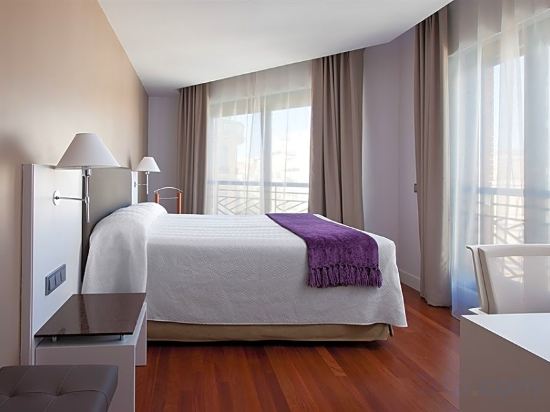 Фото Leonardo Boutique Hotel Madrid