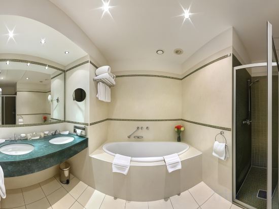 Фото Hotel Paris Prague