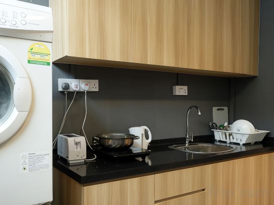 Фото Q Loft Hotels@Bedok