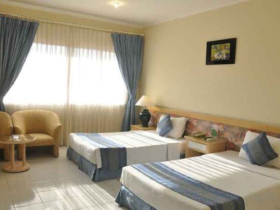 Фото Bat Dat Hotel