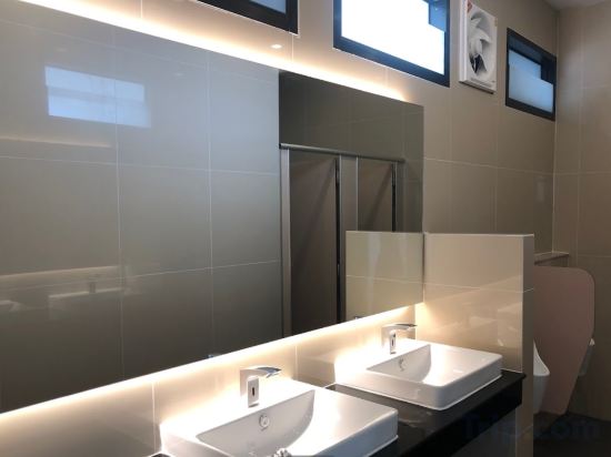 Фото Geen Hotel Chonburi